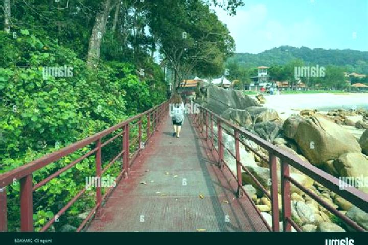 Lillian, 20 — Escort in Guar Chempedak, Malaysia