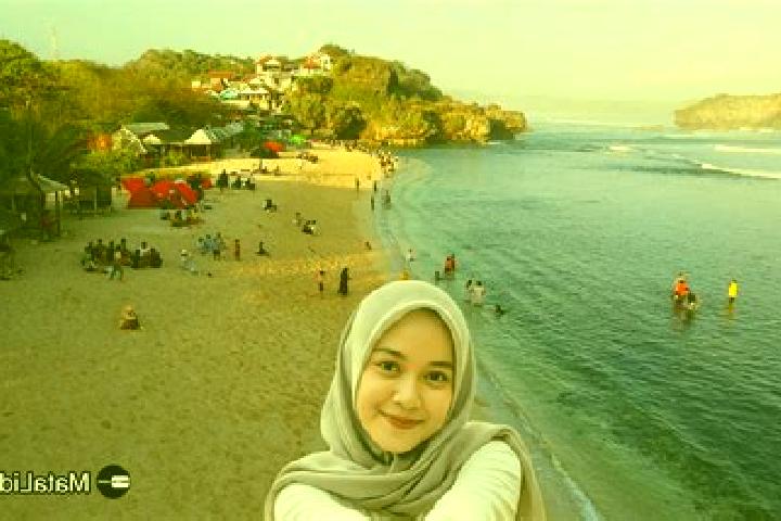 Lillian, 20 — Escort in Malausma Kidul, Indonesia