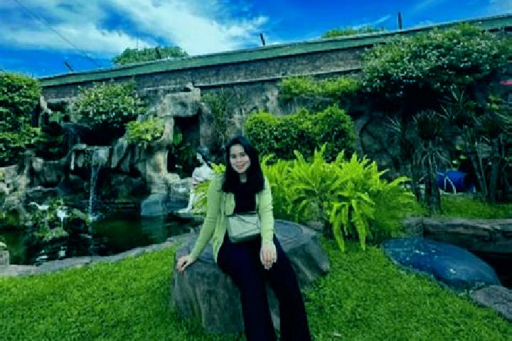 Lillian, 20 — Escort in Nae, Indonesia