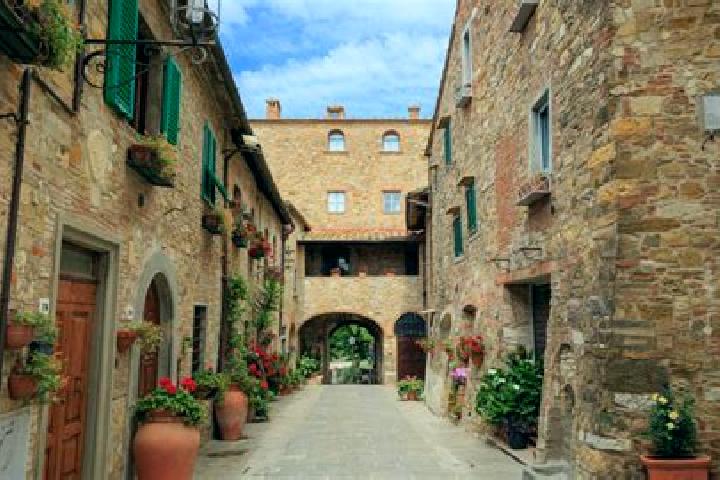 Lillian, 20 — Escort in Poggio di Roio, Italy
