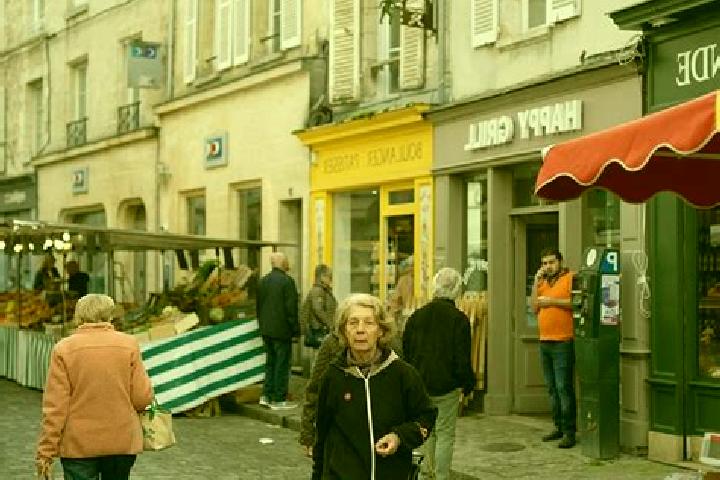 Lillian, 20 — Escort in Senlis, France