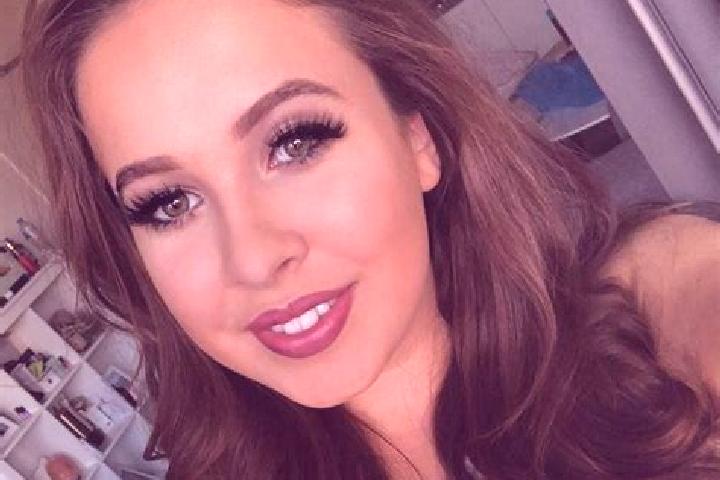 Lillian, 21, a blonde brown-eyed middle eastern companion based in Malcoci. Offering GFE, Dinner Date, Striptease, Fetish, Deep French Kissing. Available for...
