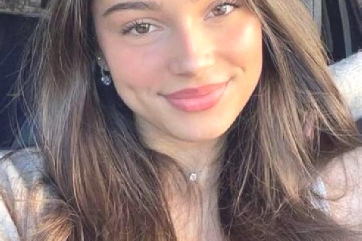 Lillian, 21, a brunette hazel-eyed ebony companion based in Ingeniero Emilio Lopez Zamora. Offering Travel Companion, 69, Massage. Available for incall and o...