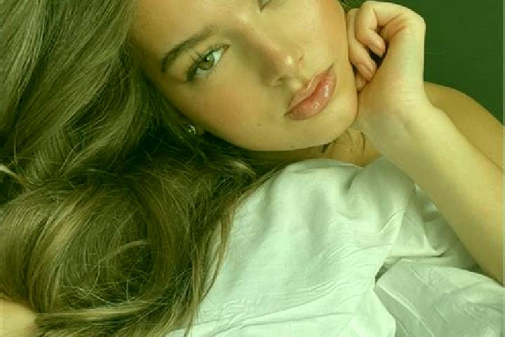 Lillian, 21, a chestnut hazel-eyed caucasian companion based in Oakley. Offering Deep French Kissing, Roleplay, 69. Available for incall and outcall, overnig...