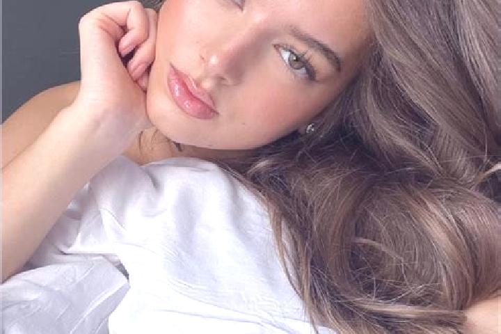 Lillian, 21, a chestnut hazel-eyed caucasian companion based in Orani. Offering Roleplay, Overnight, Deep French Kissing. Available for incall and outcall, d...