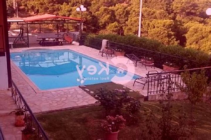 Lillian, 21 — Escort in Neos Kouvaras, Greece