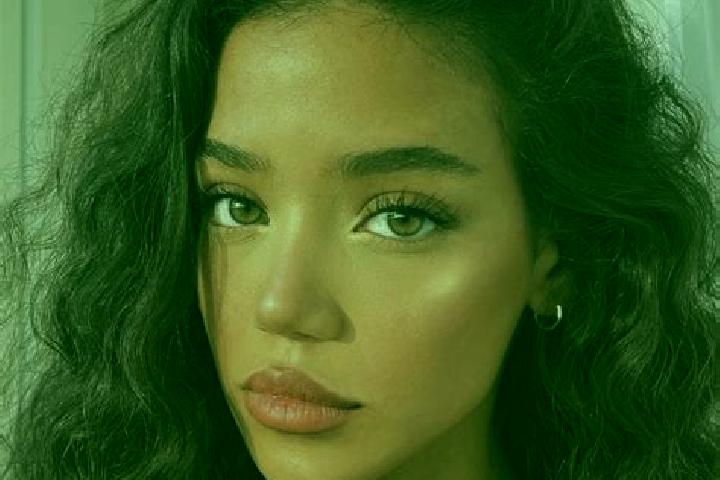 Lillian, 22, a black brown-eyed mediterranean companion based in Tullisaari. Offering Party Girl, CIM. Available for incall and outcall, day and evening dates.