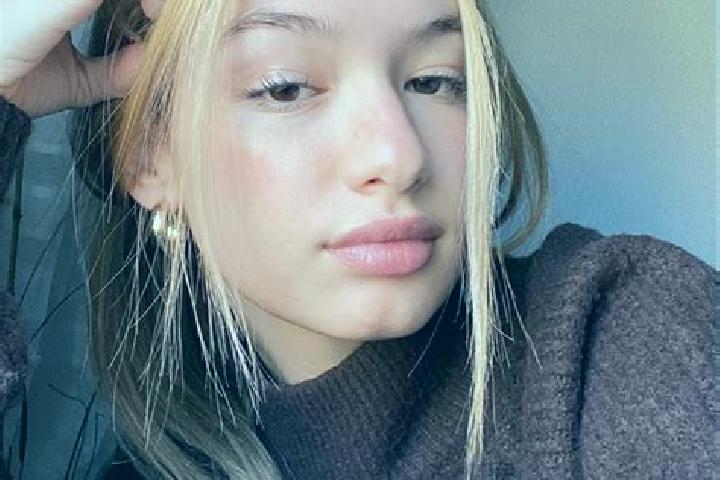 Lillian, 22, a blonde brown-eyed mixed companion based in Wadgaon Tejan. Offering Couples, Prostate Massage, Tantra, 69. Available for incall and outcall, da...