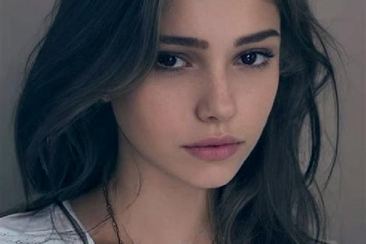 Lillian, 22, a brunette green-eyed slavic companion based in Avdali. Offering Tantra, Striptease, Girlfriend Experience, Domination. Available for incall and...