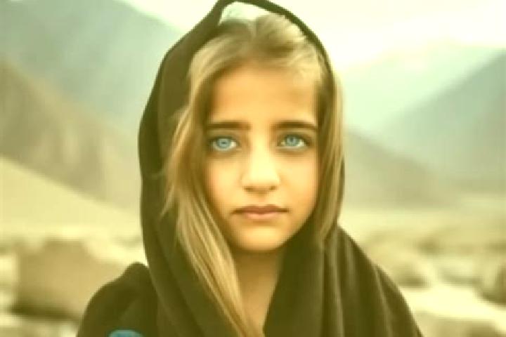 Lillian, 22, a chestnut blue-eyed middle eastern companion based in Andilly. Offering BDSM, Tantra, Deep French Kissing, Erotic Massage. Available for incall...