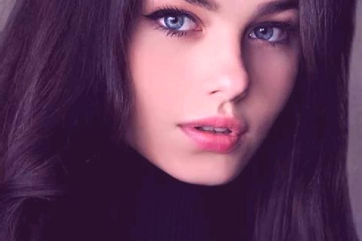 Lillian, 22, a red dark-eyed caucasian companion based in Voat Angk Khang Tboung. Offering Dinner Date, Party Girl, Couples, A-Level. Available for incall an...