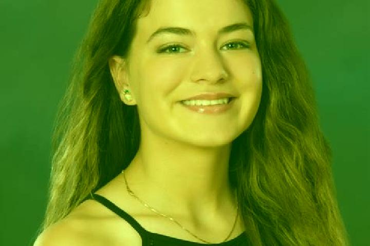 Lillian, 22 — Escort in Briar, United States