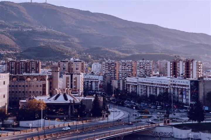 Lillian, 22 — Escort in Dracevo, North Macedonia
