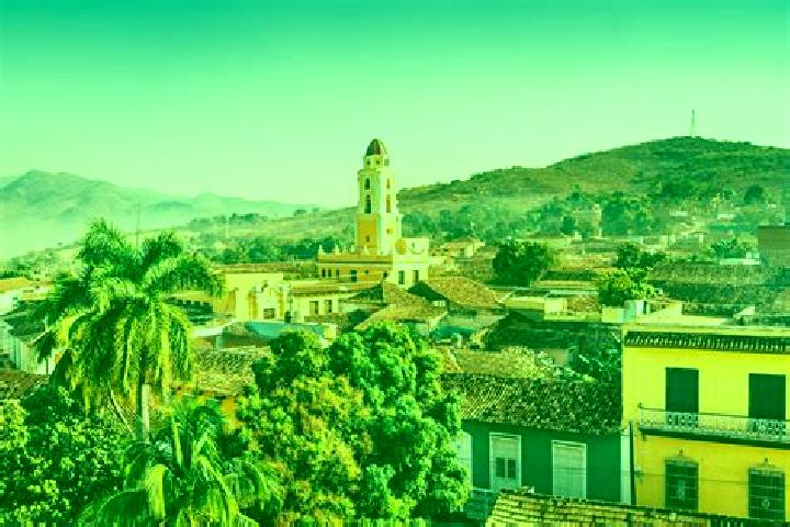 Lillian, 22 — Escort in Jimaguayu, Cuba