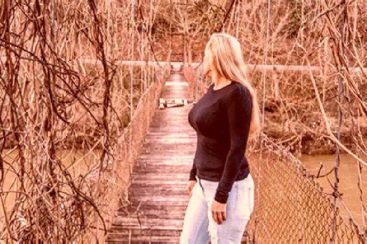 Lillian, 22 — Escort in Loyall, United States