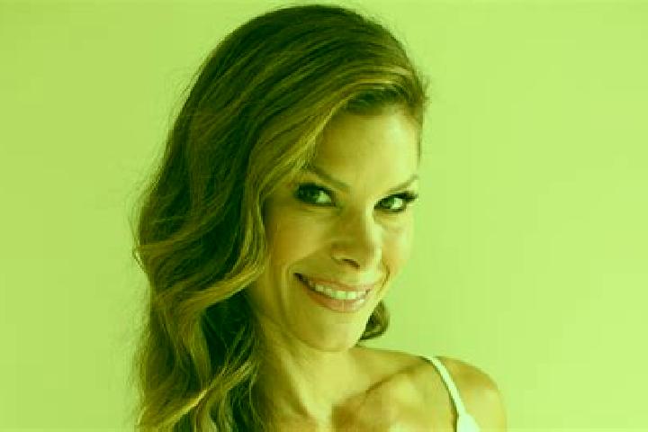 Lillian, 22 — Escort in Taio, Brazil