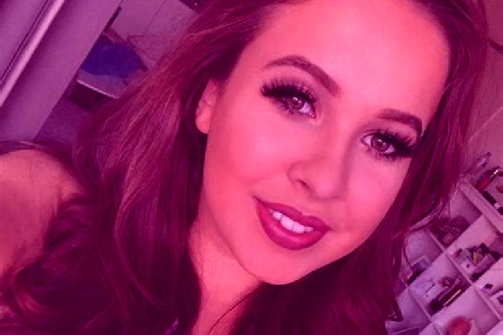 Lillian, 23, a auburn brown-eyed mediterranean companion based in Kluizen. Offering Tantra, Domination, A-Level, Erotic Massage. Available for incall and out...