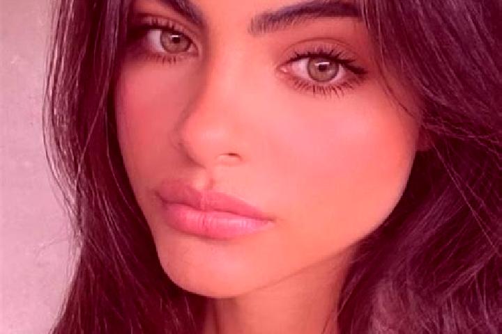 Lillian, 23, a auburn hazel-eyed middle eastern companion based in Kato Mitrousi. Offering Fetish, BDSM, A-Level, Travel Companion. Available for incall and ...