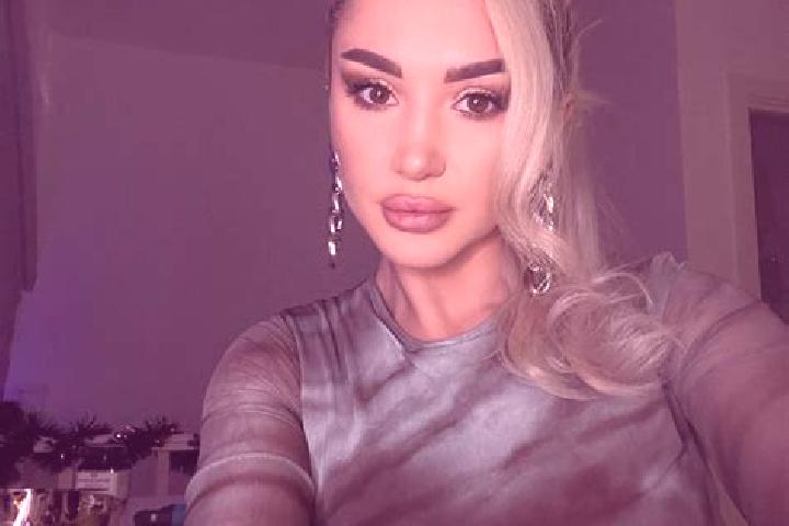 Lillian, 23, a red blue-eyed mediterranean companion based in Shangluo. Offering Party Girl, BDSM, GFE. Available for incall and outcall, overnight bookings ...