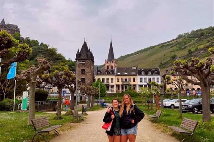 Lillian, 23 — Escort in Bacharach, Germany