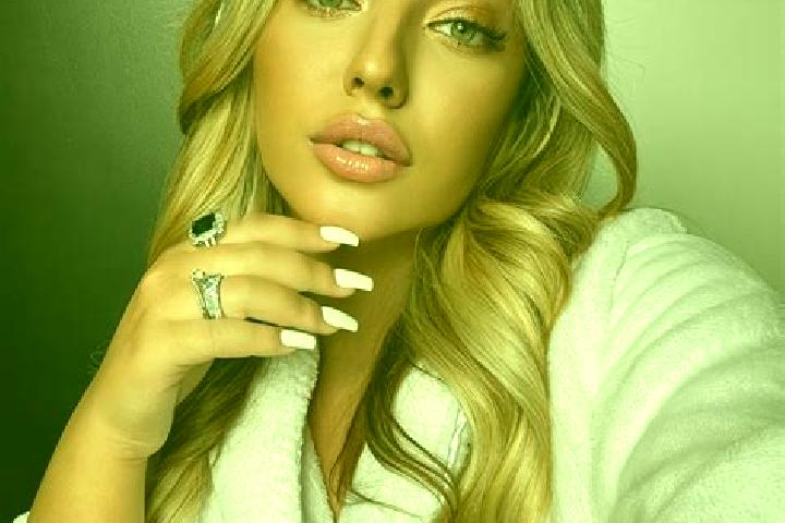 Lillian, 23 — Escort in Bage, Brazil