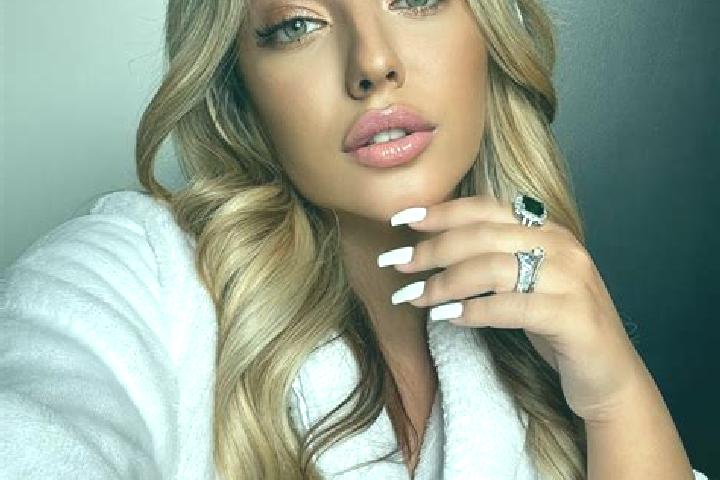 Lillian, 23 — Escort in Barro, Portugal