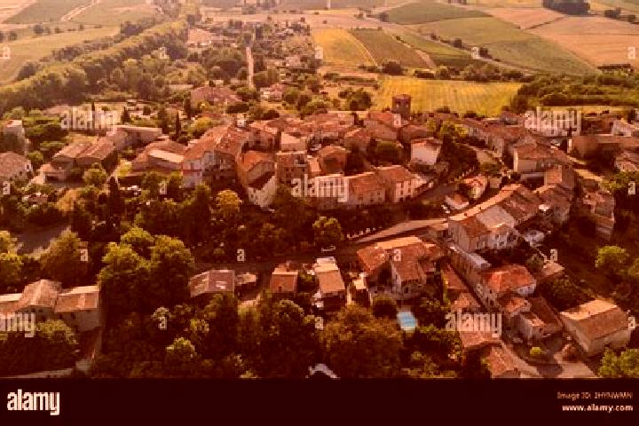Lillian, 23 — Escort in Belveze-du-Razes, France
