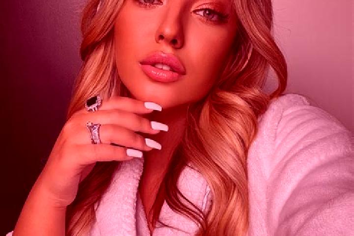 Lillian, 23 — Escort in Ekinyolu, Turkey