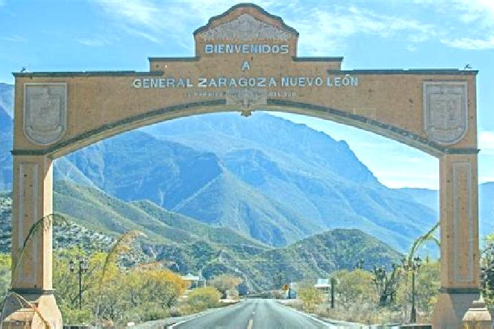 Lillian, 23 — Escort in El Salto de Espejo, Mexico