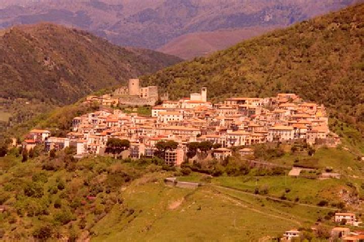 Lillian, 23 — Escort in Fagnano Castello, Italy