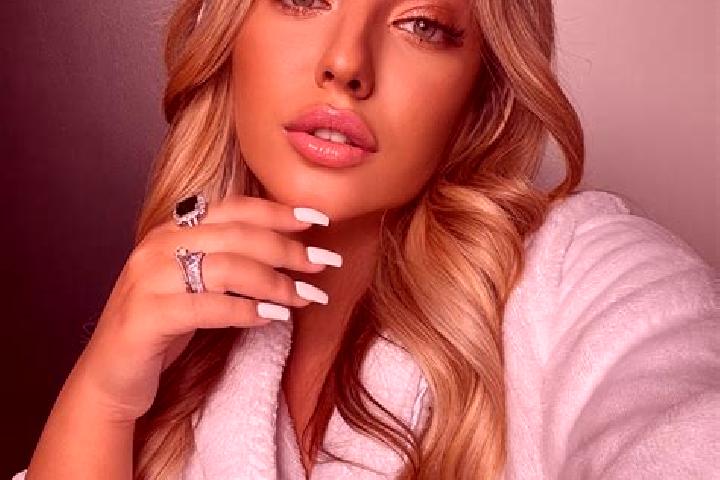 Lillian, 23 — Escort in Gekhi, Russia