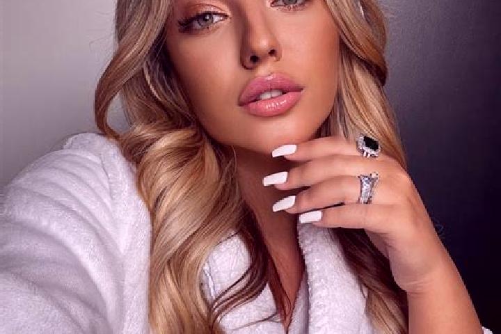 Lillian, 23 — Escort in Gelinkaya, Turkey
