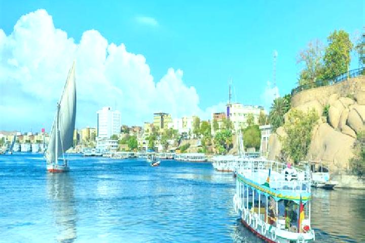 Lillian, 23 — Escort in Girga, Egypt