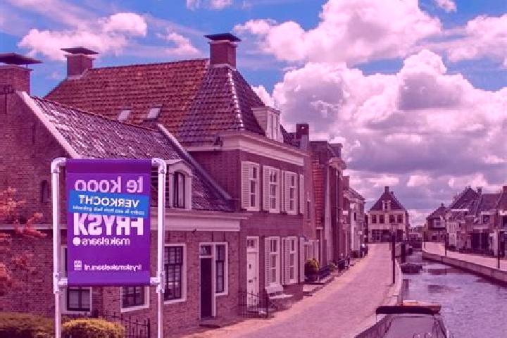 Lillian, 23 — Escort in Gytsjerk, Netherlands