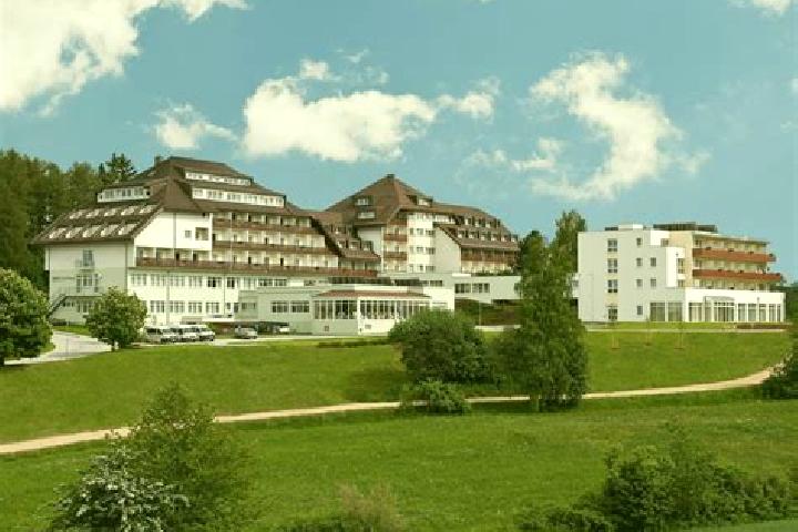 Lillian, 23 — Escort in Harbach, Germany