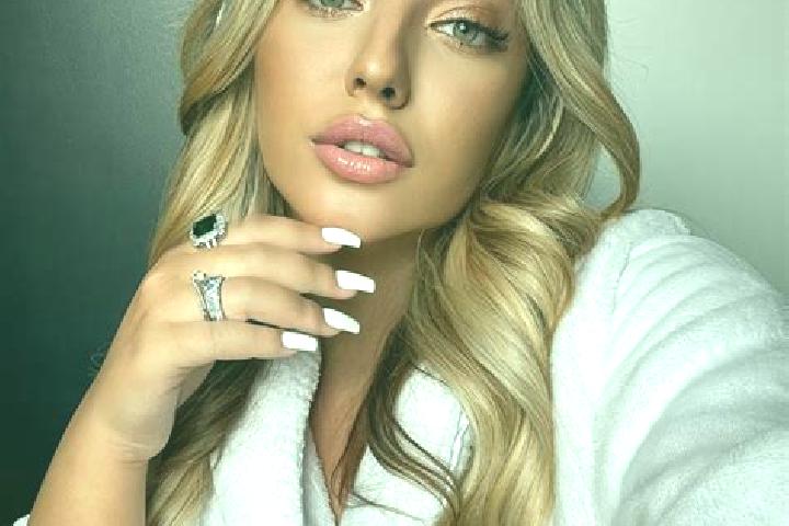 Lillian, 23 — Escort in Kozuchow, Poland