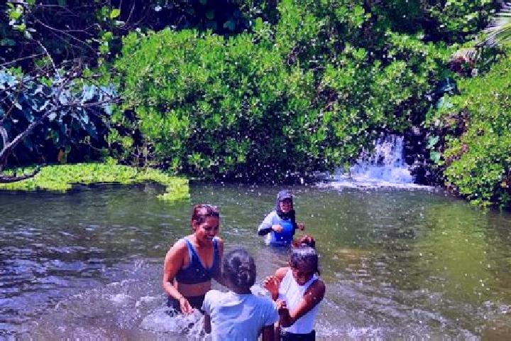 Lillian, 23 — Escort in Riviere des Anguilles, Mauritius
