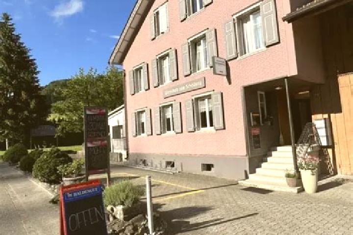 Lillian, 23 — Escort in Seuzach Dorf / Hochgruet-Scheidweg, Switzerland