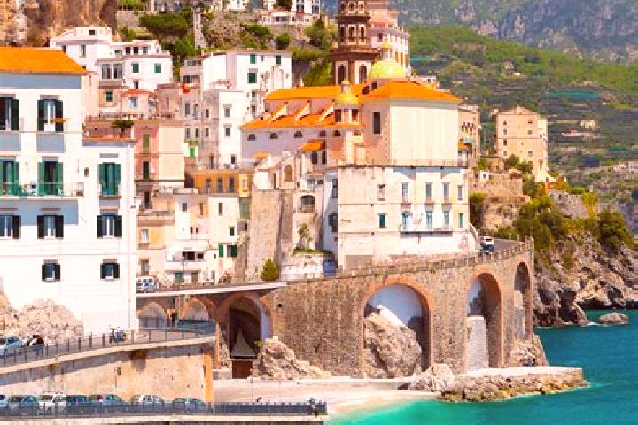 Lillian, 23 — Escort in Urbania, Italy