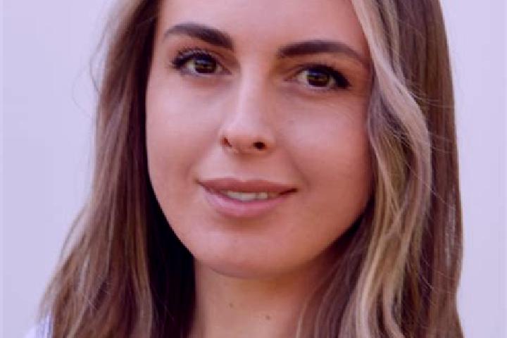 Lillian, 23 — Escort in Vita-Poshtova, Ukraine