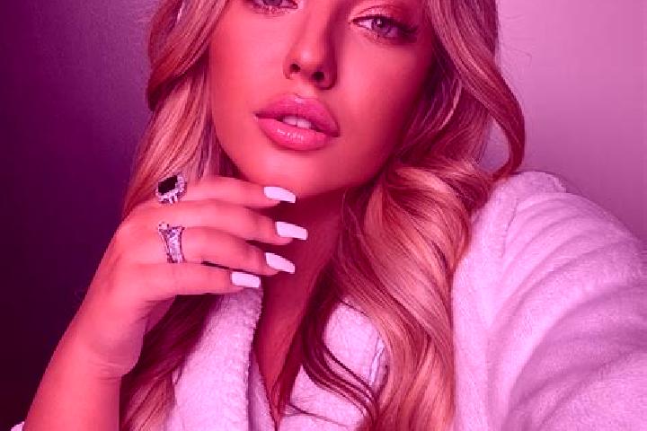 Lillian, 23 — Escort in Vodskov, Denmark