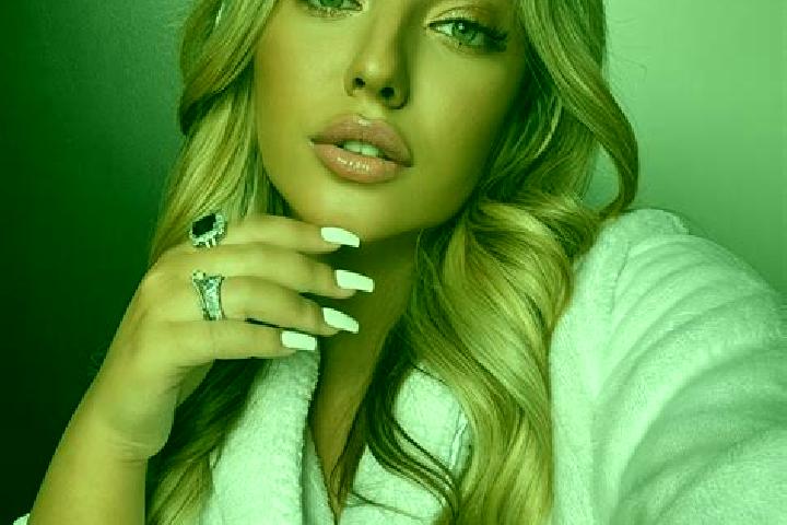 Lillian, 23 — Escort in Volokonovka, Russia