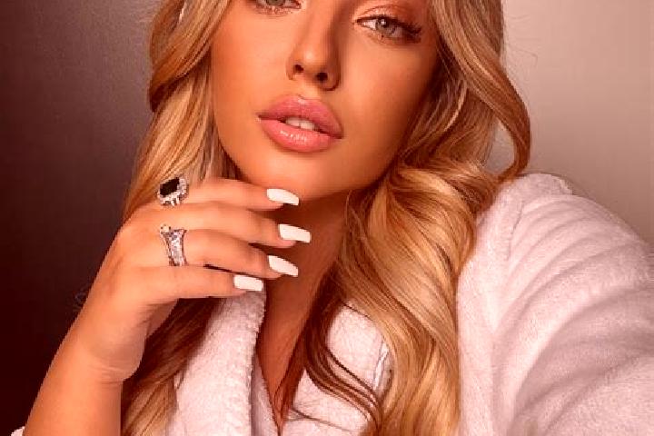 Lillian, 23 — Escort in Wettmannstaetten, Austria