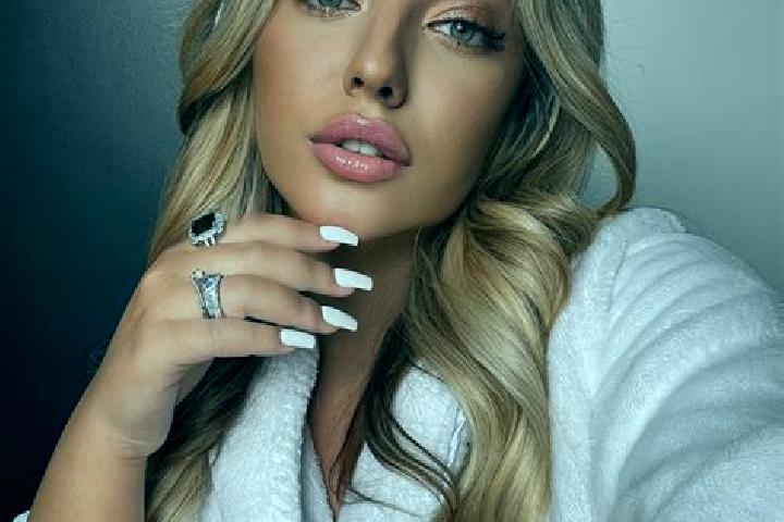 Lillian, 23 — Escort in Zhangaarqa, Kazakhstan