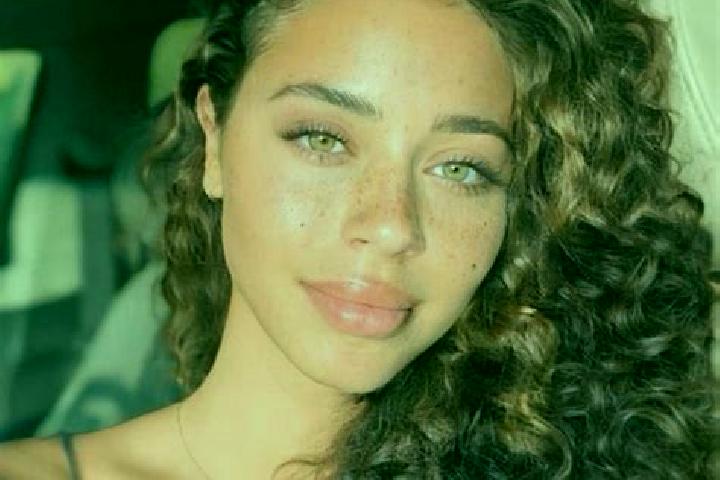 Lillian, 24, a black hazel-eyed ebony companion based in Sumberarumkrajan. Offering A-Level, Roleplay, Couples, Overnight. Available for incall and outcall, ...