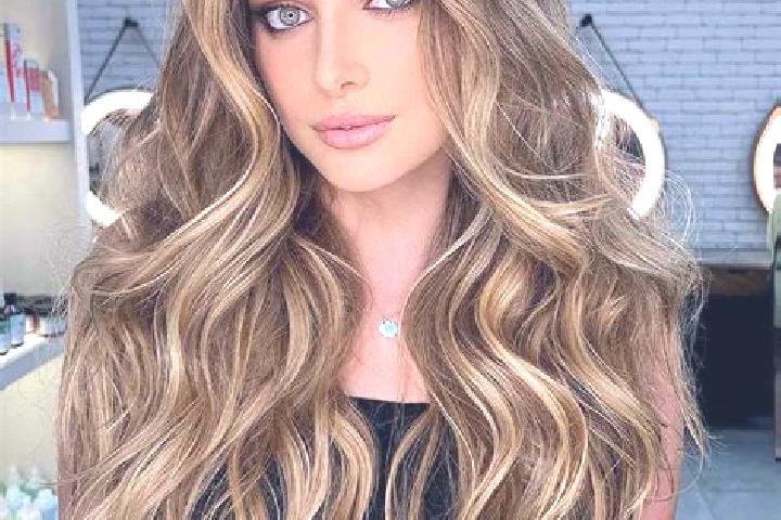 Lillian, 24, a blonde dark-eyed middle eastern companion based in Montguyon. Offering Prostate Massage, Tantra, Deep French Kissing, GFE, Striptease. Availab...