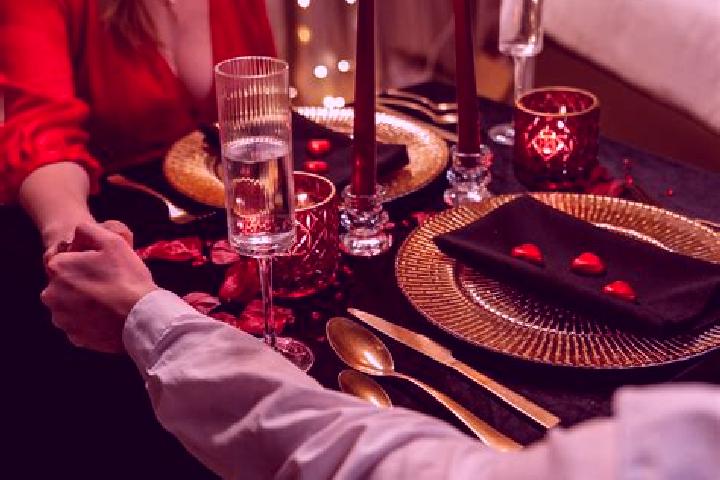 Lillian, 24, a red grey-eyed ebony companion based in Garphyttan. Offering BDSM, Dinner Date, Striptease, Couples. Available for incall and outcall, day and ...