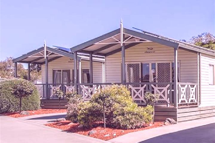 Lillian, 24 — Escort in Paynesville, Australia