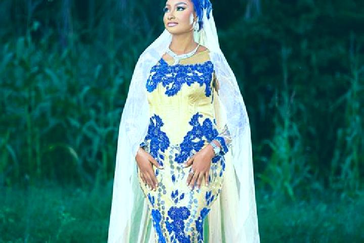 Lillian, 24 — Escort in Safana, Nigeria