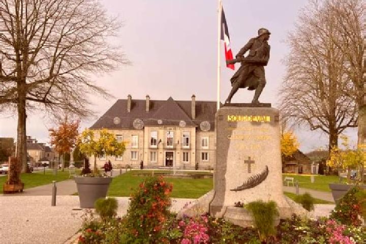 Lillian, 24 — Escort in Sourdeval, France